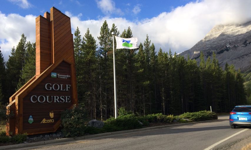 Mt. Lorette Entry Sign