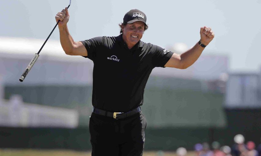 Phil Mickelson penalized at US Open